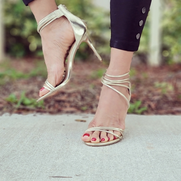 Women's Open Toe Strappy High Heels Sandals Ligth Gold Color - Picture 4 of 5